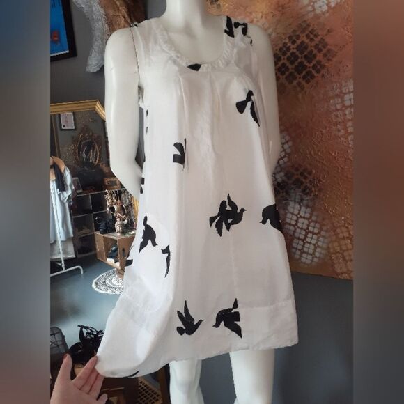 100% Cotton White and Black Dove Dress - Picture 9 of 15